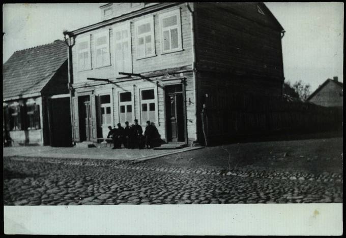 Pasvalio vidurinės (aukštesniosios komercijos) mokyklos iki 1933 metų nuomotos patalpos 